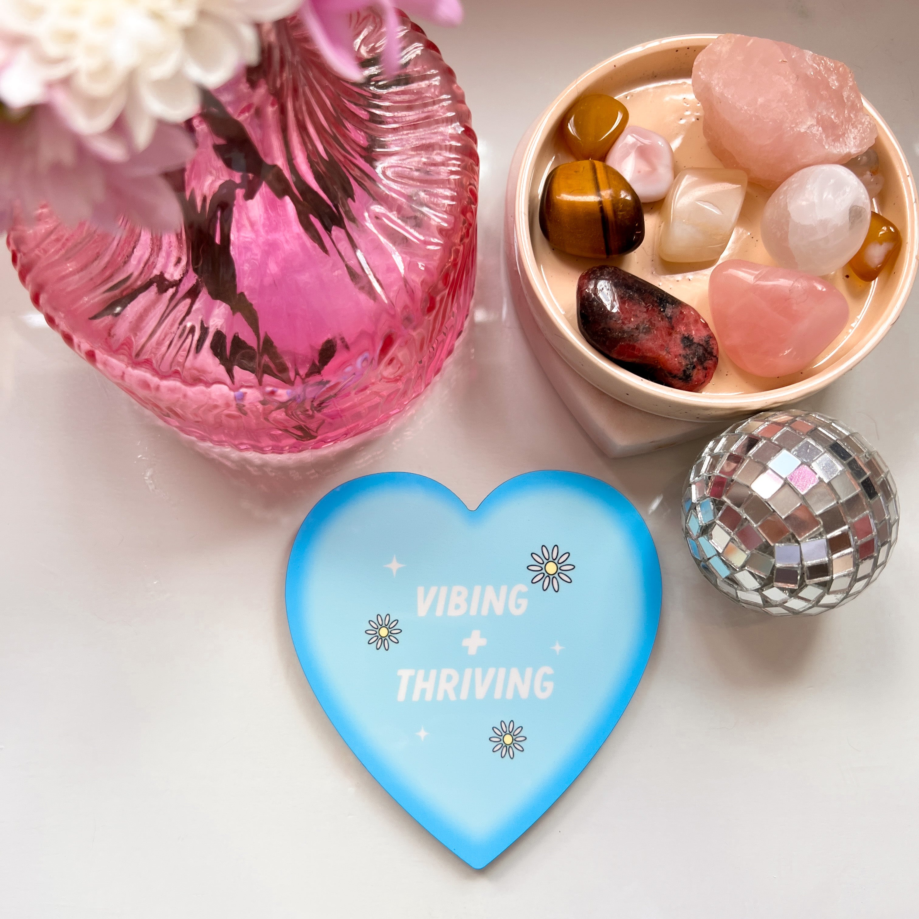 Vibing + Thriving trinket